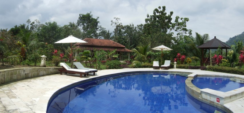 Villa  in Kalibaru te koop